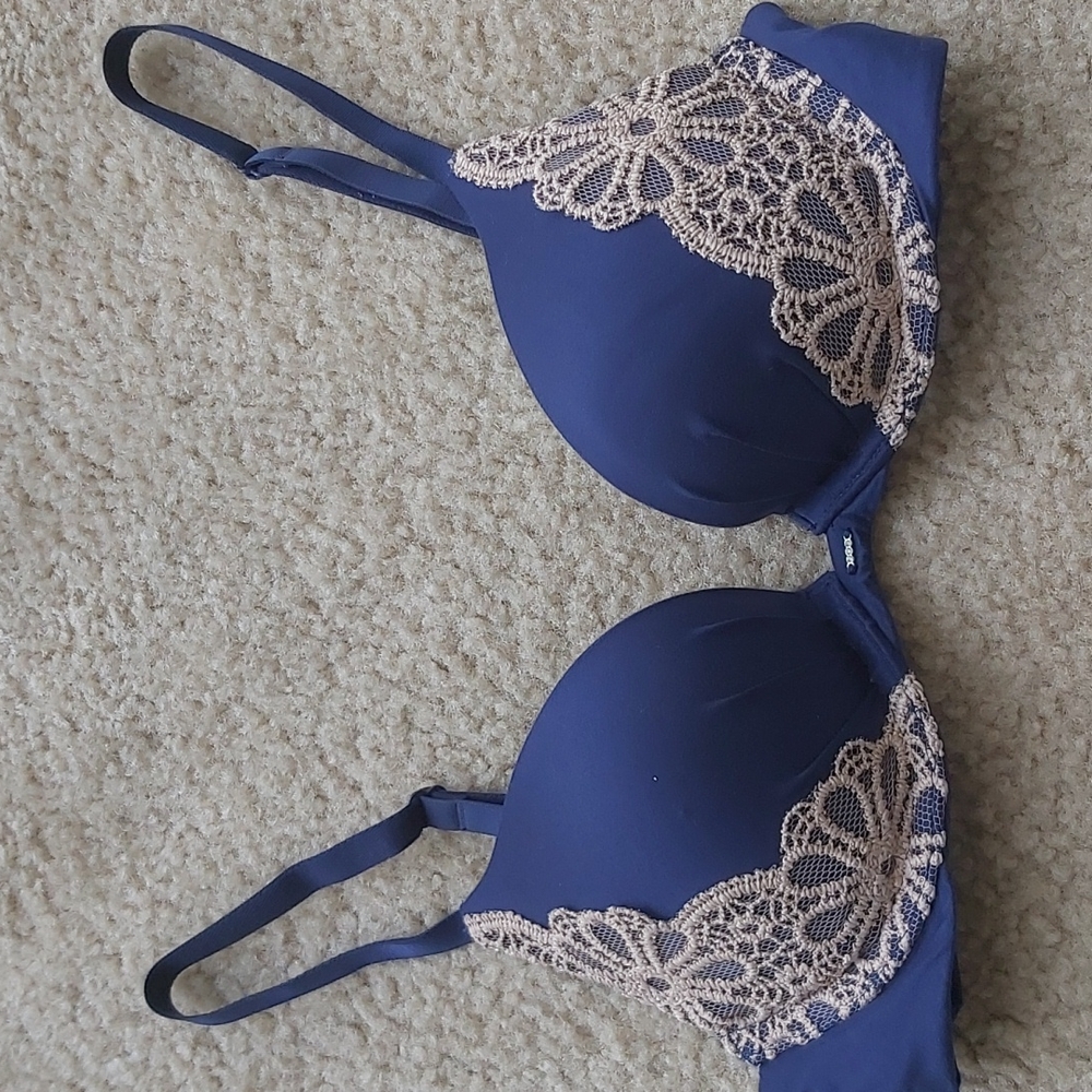 Fabulous by Victoria Secret Bra 32B Lace Navy Blue Pushup Balconette
